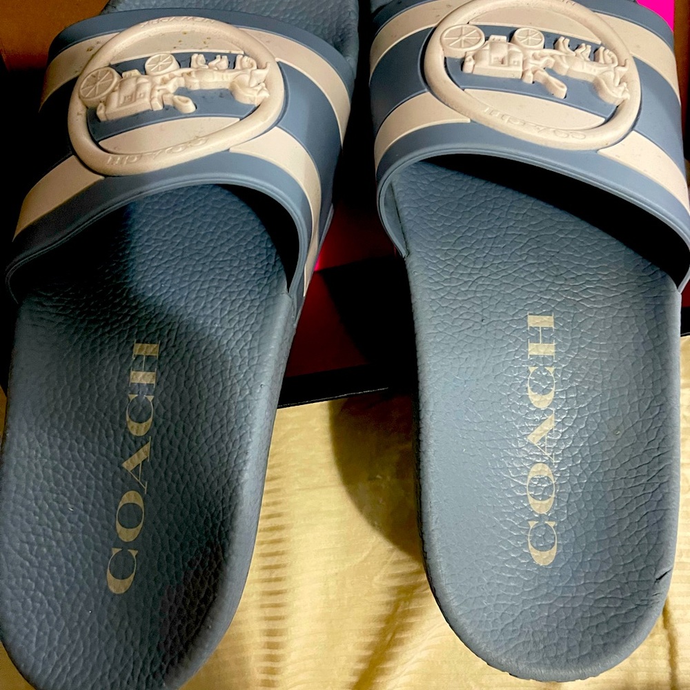 Coach Sport Slide